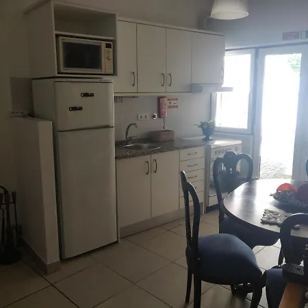 3 Marias Do Forno - Rua Do Forno Nr 5 *